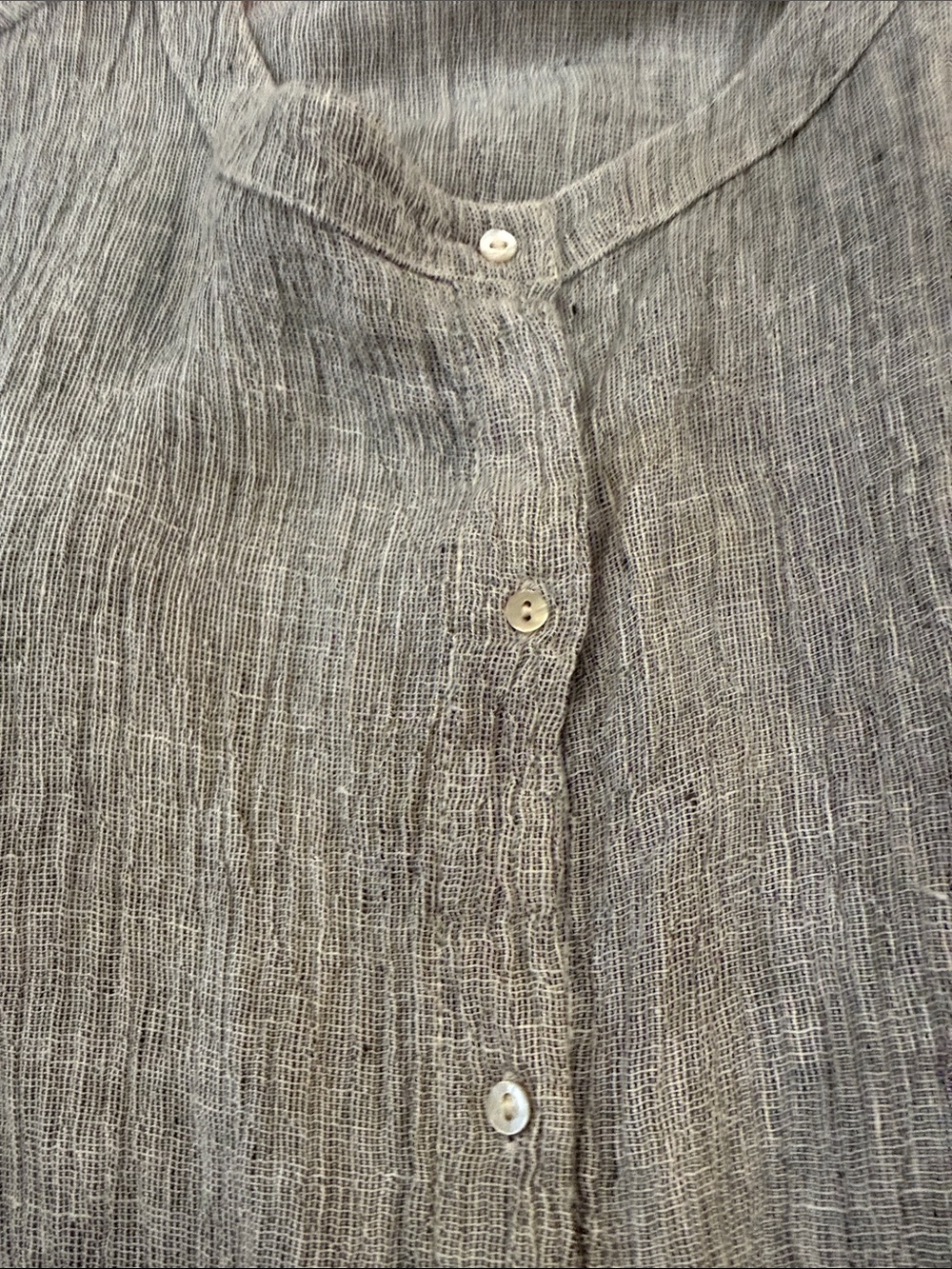TAHARI women’s SZ XL linen gray button up top - Picture 3 of 6
